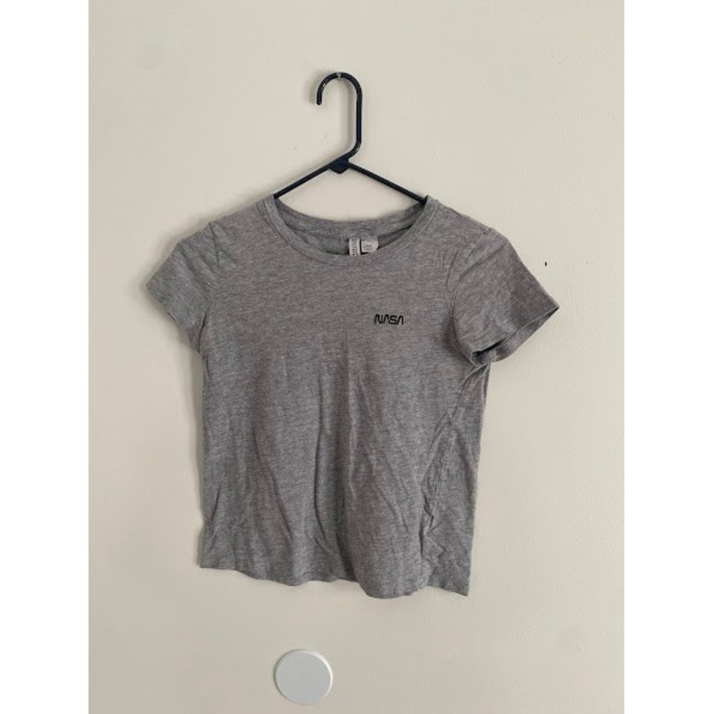 HM Divided‎ NASA Graphic Tee Heather Gray Short Sleeve Crewneck Top XS
